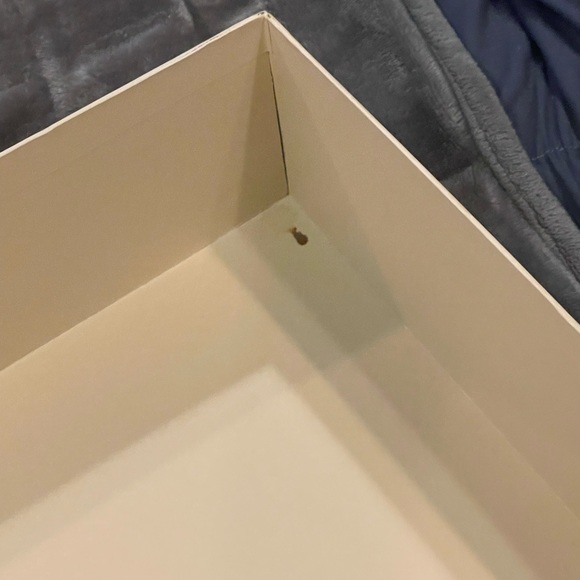 Authentic Louis Vuitton Montorguiel GM Comes with original dust bag and box - Picture 14 of 15